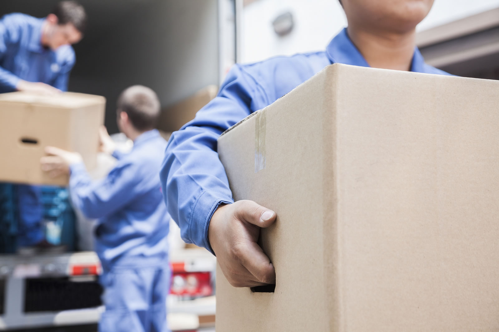 What Are 3 Benefits Of Hiring Complete Moving Services?
