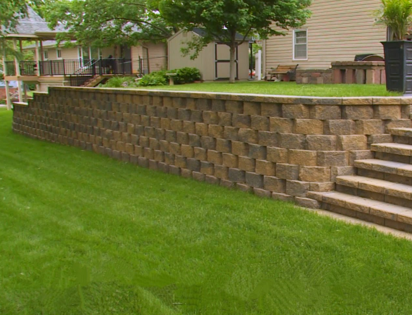 Installation Of Retaining Walls