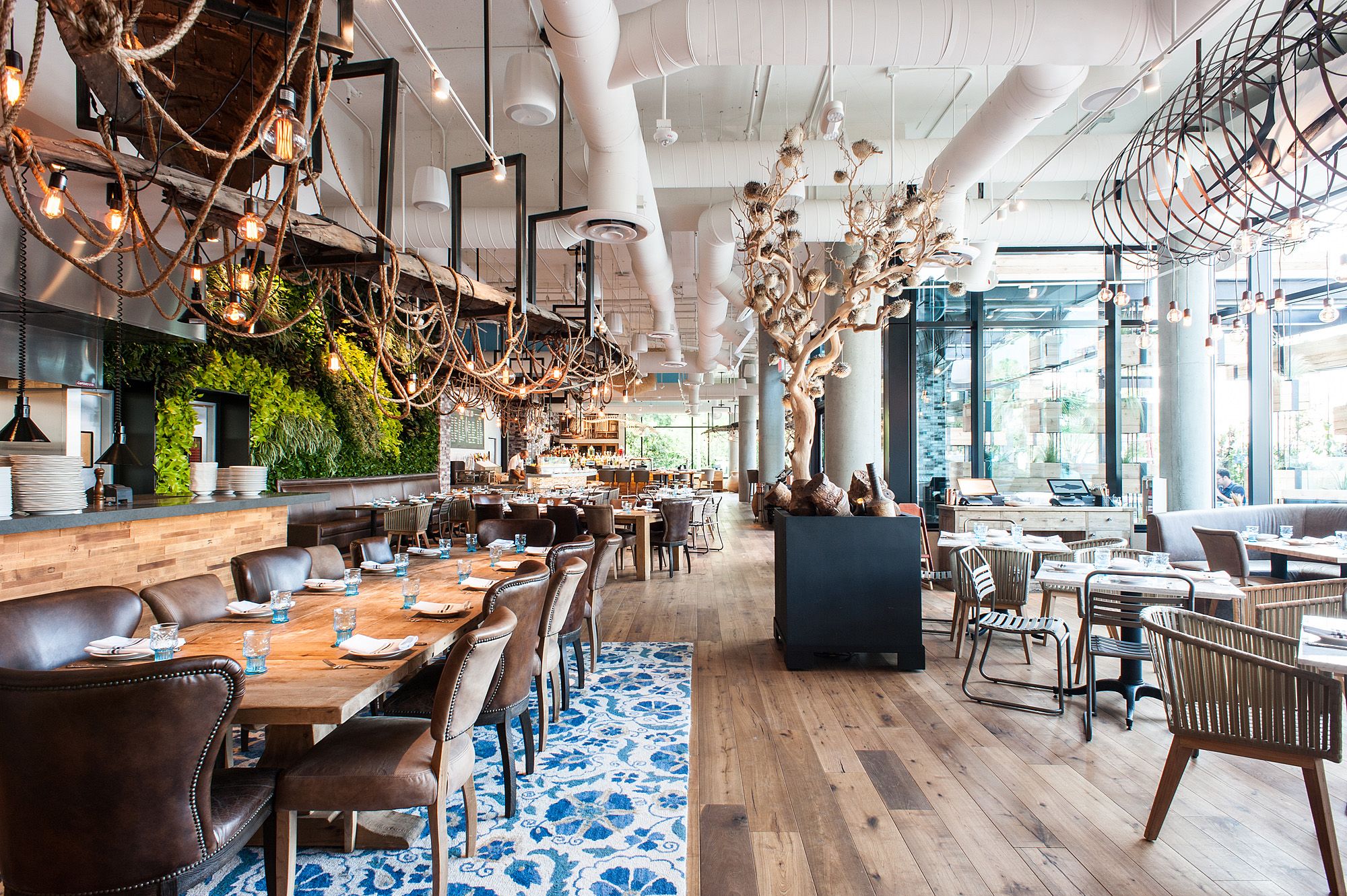 flooring solutions for restaurant and cafe