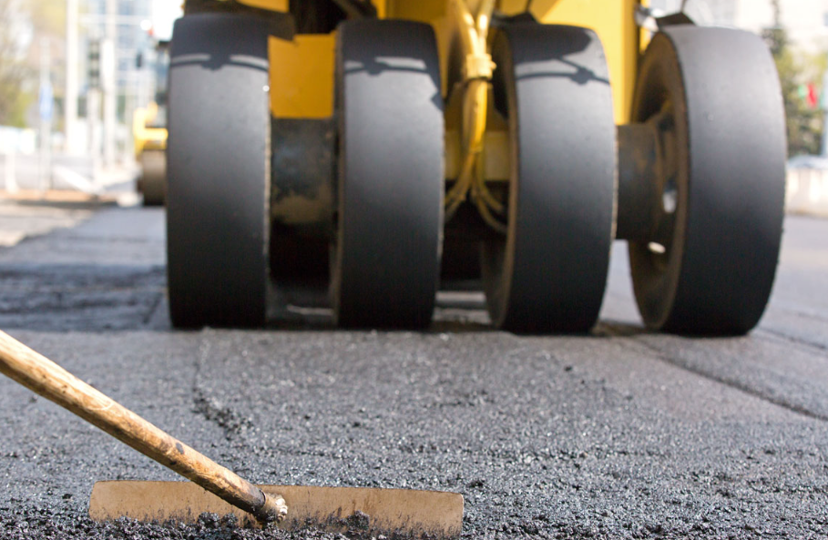 Exploring Modern Solutions for Commercial Paving