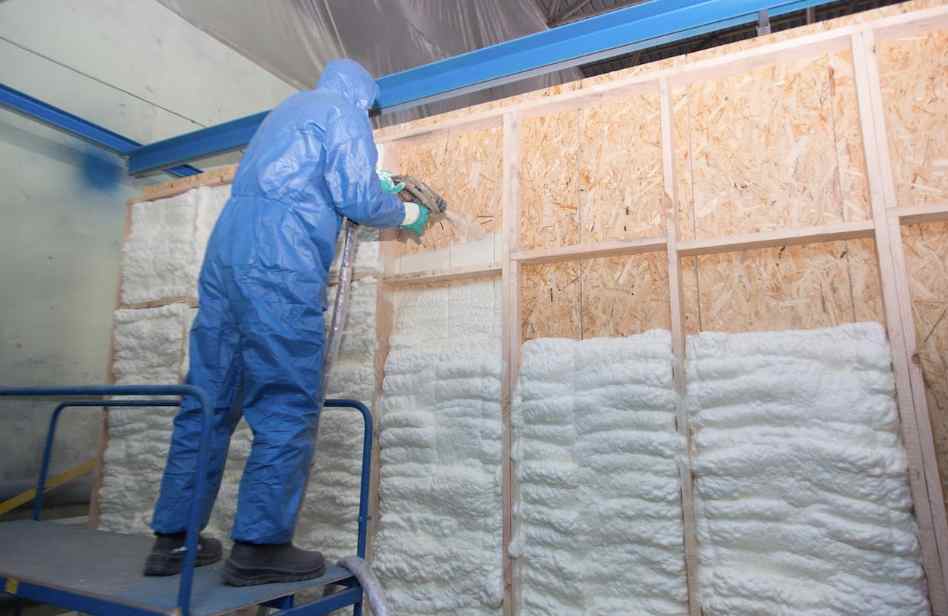 Commercial Insulation Installers on the Gold Coast: Express Insulation’s Professional Service